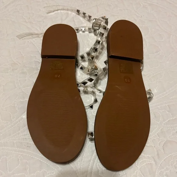 Steve Madden Tan Sandals with Silver Studs - Picture 2 of 3
